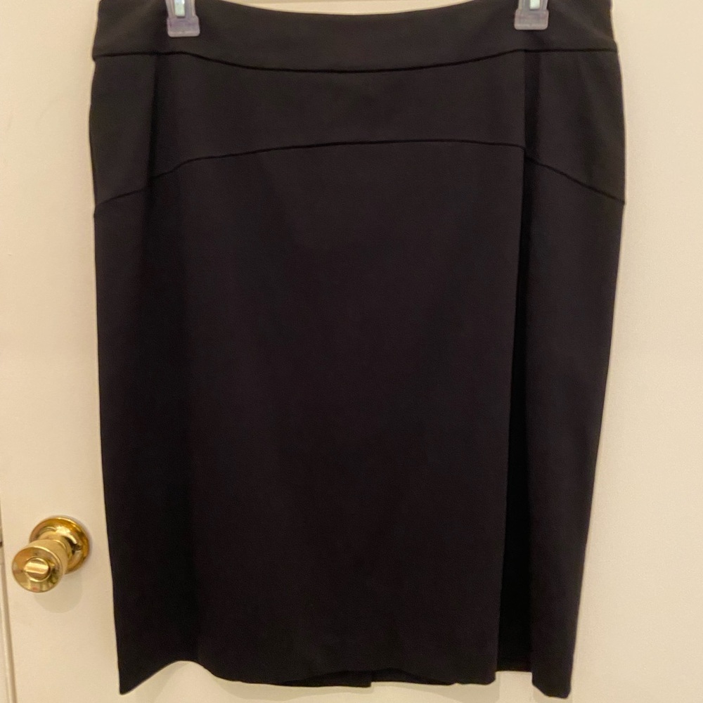Price drop! Michael, Michael Kors woman NWT black skirt 16W